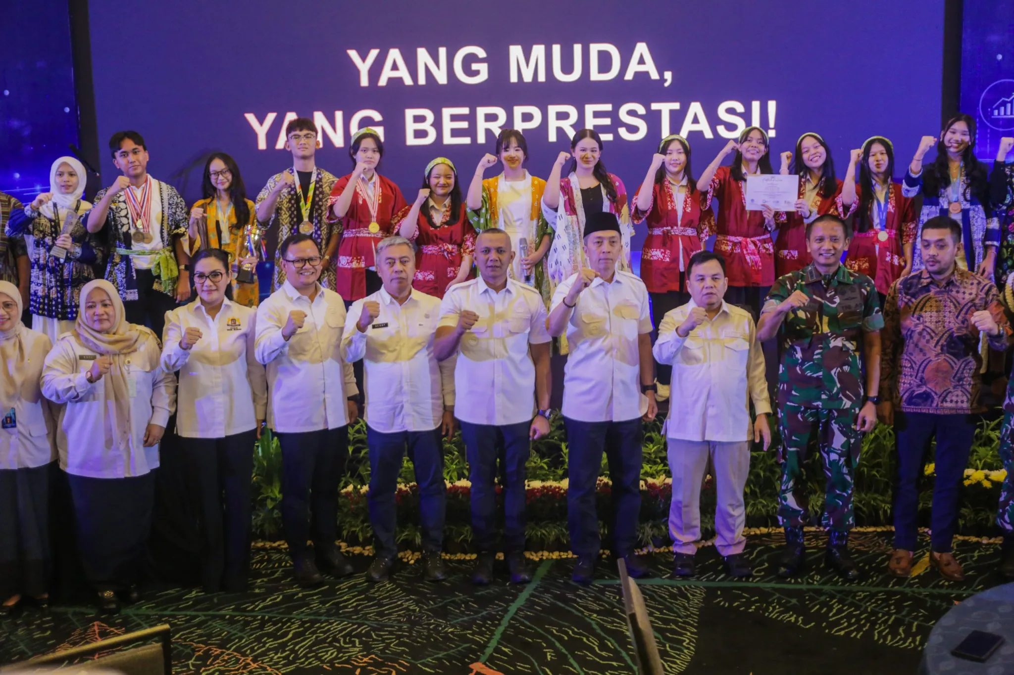 Pemkot Bogor Berikan Apresiasi untuk Pelajar Berprestasi di Kancah International 1 Pemkot Bogor Berikan Apresiasi untuk Pelajar Berprestasi di Kancah International