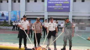 Rutan Jakpus Musnahkan Ratusan HP Ilegal, Tegaskan Perang Total Lawan Narkoba dan Pungli 3 Rutan Jakpus Musnahkan Ratusan HP Ilegal, Tegaskan Perang Total Lawan Narkoba dan Pungli