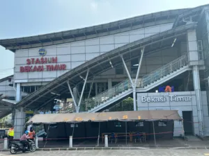 Siang Ini Dibuka? Stasiun Bekasi Timur Masih Tunggu Lampu Hijau KNKT