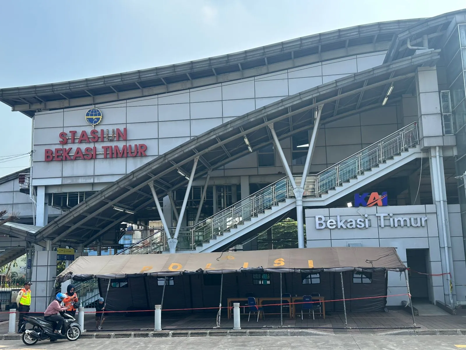 Siang Ini Dibuka? Stasiun Bekasi Timur Masih Tunggu Lampu Hijau KNKT 1 Siang Ini Dibuka? Stasiun Bekasi Timur Masih Tunggu Lampu Hijau KNKT