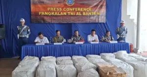 TNI AL Gagalkan Penyelundupan 780 Kg Sisik Trenggiling di Perairan Merak
