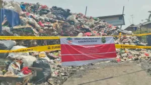 Tegas! TPS Ilegal Kampung Turi Tambun Bekasi Akhirnya Disegel 2 Tegas! TPS Ilegal Kampung Turi Tambun Bekasi Akhirnya Disegel