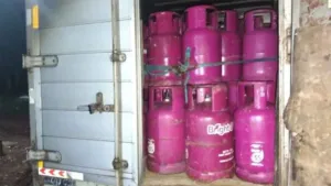 Terbongkar, Villa Mewah di Bogor Jadi Tempat Oplos Gas Subsidi 5 Terbongkar, Villa Mewah di Bogor Jadi Tempat Oplos Gas Subsidi