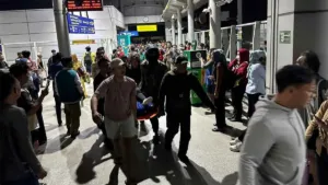 Kecelakaan Kereta di Bekasi Timur Lukai Puluhan Penumpang, Evakuasi Masih Berlangsung