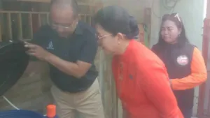 Istri Gubernur DKI Tinjau Bantuan Toren Air PAM Jaya untuk Warga Koja
