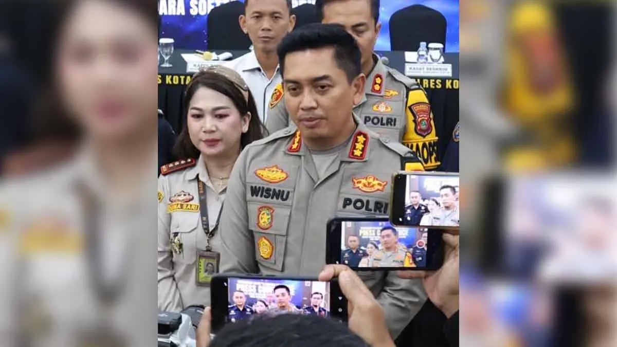 Lima Pelaku Penyelundupan BBL Senilai Rp2 Miliar Dibekuk Polisi 1 Lima Pelaku Penyelundupan BBL Senilai Rp2 Miliar Dibekuk Polisi