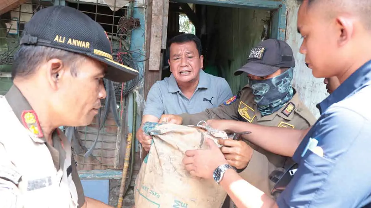 Bupati Tangerang Turun Tangan Bongkar Bangli Sungai Cirarab, Tekan Risiko Banjir dan Ancaman Bencana 3 Untitled 20 4