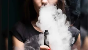 DPR Sepakat Larangan Vape Masuk RUU Narkotika 1 DPR Sepakat Larangan Vape Masuk RUU Narkotika