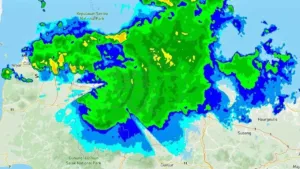 Hujan Lebat Ancam Jabodetabek 19-20 April, BMKG Ingatkan Potensi Banjir