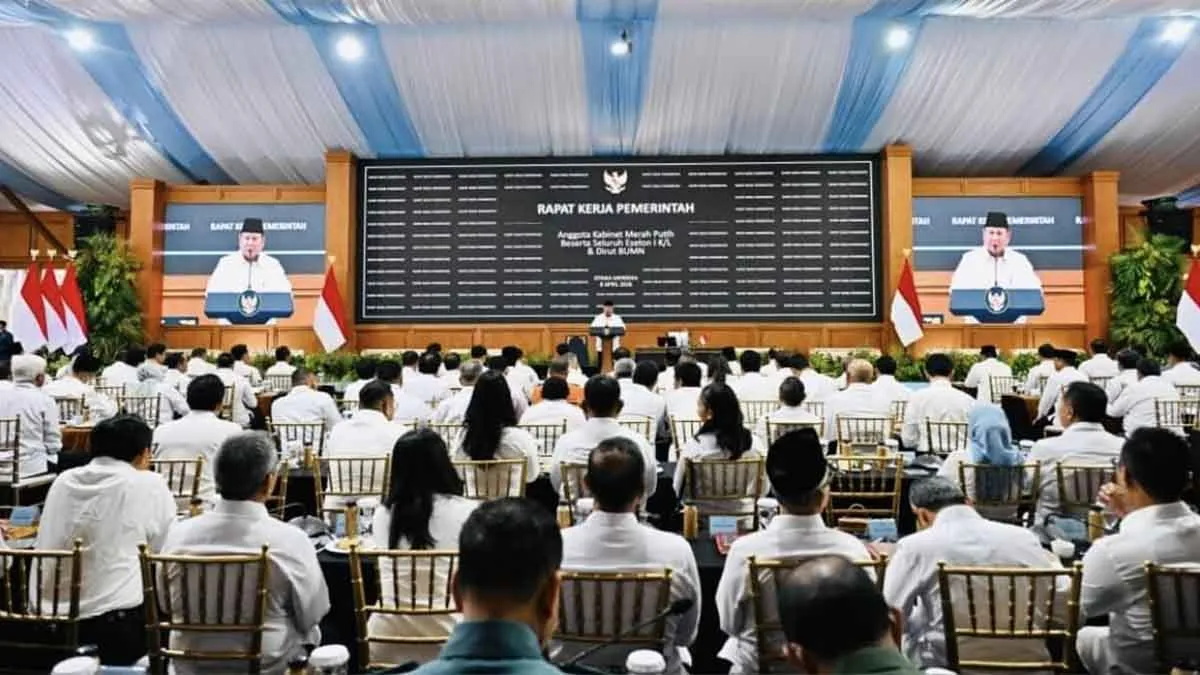 Prabowo: 12 Bulan ke Depan Masa Kritis Energi, Subsidi BBM Tetap untuk 80% Rakyat 1 Prabowo: 12 Bulan ke Depan Masa Kritis Energi, Subsidi BBM Tetap untuk 80% Rakyat