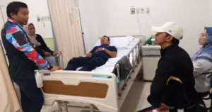 Petugas Damkar Tangerang Diduga Dianiaya Saat Bertugas, Korban Alami Luka di Kepala 6 Petugas Damkar Tangerang Diduga Dianiaya Saat Bertugas, Korban Alami Luka di Kepala