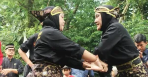 Ratusan Pesilat Hadiri Lebaran Jawara Perkuat Budaya dan Jatidiri Bangsa 8 Ratusan Pesilat Hadiri Lebaran Jawara Perkuat Budaya dan Jatidiri Bangsa