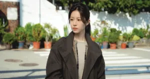 Go Youn Jung Berbagi Cerita Karakternya dalam Drama “We Are All Trying Here.”