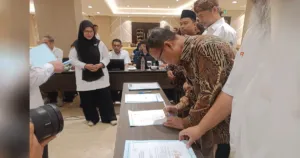 Kemenag Perpanjang Izin Dompet Dhuafa, Dorong Ekonomi Umat dan Kesejahteraan Nasional 7 Kemenag Perpanjang Izin Dompet Dhuafa, Dorong Ekonomi Umat dan Kesejahteraan Nasional