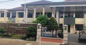 Sempat Dituntut 2,5 Tahun Penjara, PN Depok Akhirnya Bebaskan Terdakwa Kasus Pemalsuan Dokumen 3 Sempat Dituntut 2,5 Tahun Penjara, PN Depok Akhirnya Bebaskan Terdakwa Kasus Pemalsuan Dokumen