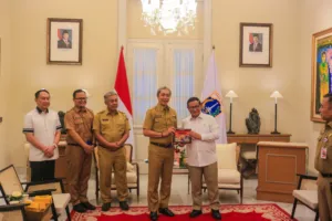 Jakarta–Bogor Perkuat Sinergi, LRT hingga Penanganan Banjir Jadi Prioritas 4 Jakarta–Bogor Perkuat Sinergi, LRT hingga Penanganan Banjir Jadi Prioritas