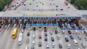 Arus Libur May Day Membludak ke Timur, Contraflow KM 55-65 Tol Japek Diterapkan 1 Arus Libur May Day Membludak ke Timur, Contraflow KM 55-65 Tol Japek Diterapkan