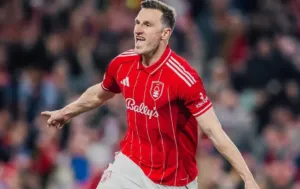 Drama Penalti! Nottingham Forest Tekuk Aston Villa, Selangkah ke Final Liga Europa 8 Drama Penalti! Nottingham Forest Tekuk Aston Villa, Selangkah ke Final Liga Europa