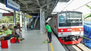 Jalur KRL Bekasi-Cikarang Belum Pulih Total, KAI Batasi Laju Commuter Line