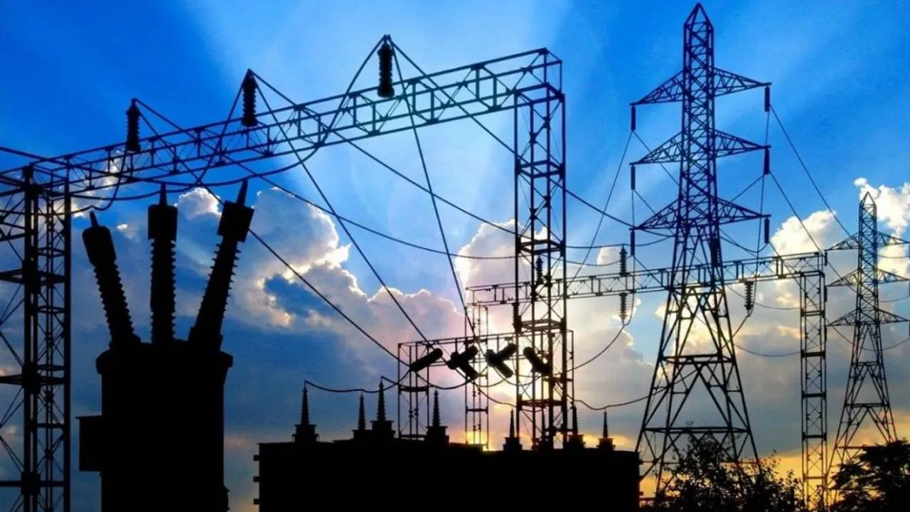 Investigasi Blackout di Sumatra, PLN Tuding Petir dan Angin Memicu Power Swing 1 Investigasi Blackout di Sumatra, PLN Tuding Petir dan Angin Memicu Power Swing