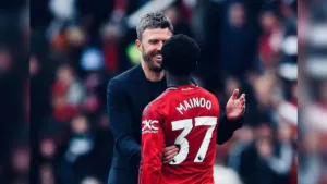 Manchester United Tumbangkan Liverpool 3-2, Gol Mainoo Jadi Penentu di Old Trafford