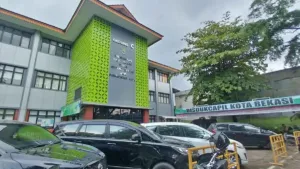 Urus KTP dan KK di Bekasi Kini Bisa dari Ponsel, Cuma 3 Hari Jadi! Ini Caranya