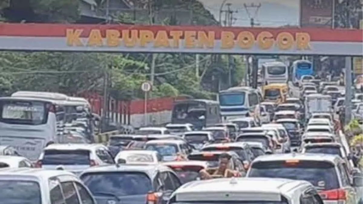 Lonjakan Kendaraan ke Puncak Tembus 31% saat Libur May Day 2026, Polisi Berlakukan One Way Situasional 2 Untitled 56