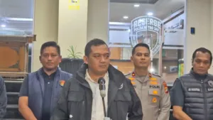 Sadis! Dua Begal Bersenjata di Jakarta Diduga Beraksi di 190 TKP dalam 5 Bulan 9 Sadis! Dua Begal Bersenjata di Jakarta Diduga Beraksi di 190 TKP dalam 5 Bulan
