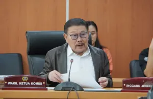 Dewan Soroti Pentingnya Pancasila dalam Mengawal Otonomi Daerah 8 Dewan Soroti Pentingnya Pancasila dalam Mengawal Otonomi Daerah