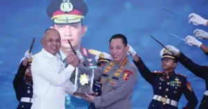 Terima Adhi Bhakti Senapati, Kapolri Ajak Perkuat Keamanan Siber Nasional 4 Terima Adhi Bhakti Senapati, Kapolri Ajak Perkuat Keamanan Siber Nasional
