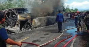 Bus Penumpang Hantam Truk Tangki di Musi Rawas Utara, 16 Orang Tewas Dilokasi Kejadian 1 Bus Penumpang Hantam Truk Tangki di Musi Rawas Utara, 16 Orang Tewas Dilokasi Kejadian