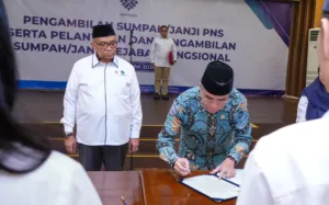 ASN Baru Kemnaker Dilantik, Yassierli Warning Integritas dan Kompetensi Jadi Kunci Karier