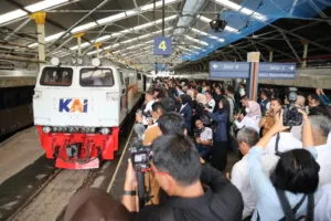 Libur Panjang, 35.711 Penumpang Kereta Tinggalkan Jakarta via Stasiun Pasar Senen dan Bekasi