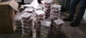 PSI Kota Bogor Bagikan Daging Kurban Pakai Tiwal, Kurangi Penggunaan Plastik