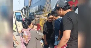 Diduga Bawa Kabur Balita Asal Tulungagung, Seorang Wanita Diamankan di Pelabuhan Merak 9 Diduga Bawa Kabur Balita Asal Tulungagung, Seorang Wanita Diamankan di Pelabuhan Merak