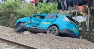 Kecelakaan di Perlintasan Bekasi Timur, Sopir Taksi Green SM Jadi Tersangka 2 Kecelakaan di Perlintasan Bekasi Timur, Sopir Taksi Green SM Jadi Tersangka