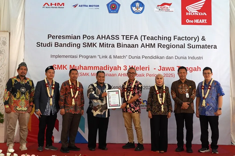 AHM Resmikan Pos AHASS TEFA di Kendal, Jembatani Siswa SMK Masuki Dunia Industri Otomotif 1 AHM Resmikan Pos AHASS TEFA di Kendal, Jembatani Siswa SMK Masuki Dunia Industri Otomotif