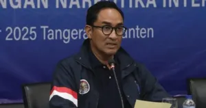 BNN Ringkus Dua WN Rusia di Bali, Hashish 7,8 Kg dari Thailand Gagal Beredar 5 BNN Ringkus Dua WN Rusia di Bali, Hashish 7,8 Kg dari Thailand Gagal Beredar