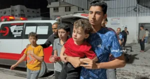 Ambulans Dompet Dhuafa Terus Evakuasi Korban Serangan Israel di Gaza, Anak Perempuan Jadi Satu-satunya Penyintas Keluarga