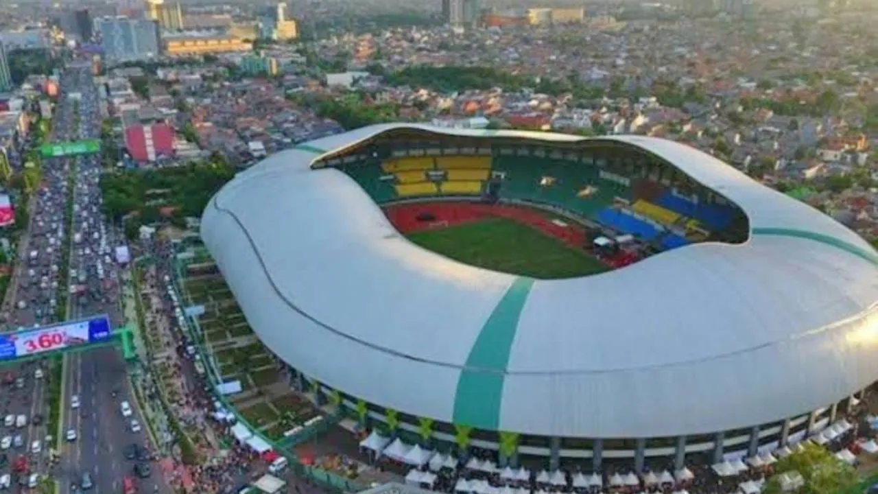 Stadion Patriot Bakal Jadi Markas Semen Padang FC, Ini Syarat dari Pemkot Bekasi 1 Stadion Patriot Bakal Jadi Markas Semen Padang FC, Ini Syarat dari Pemkot Bekasi