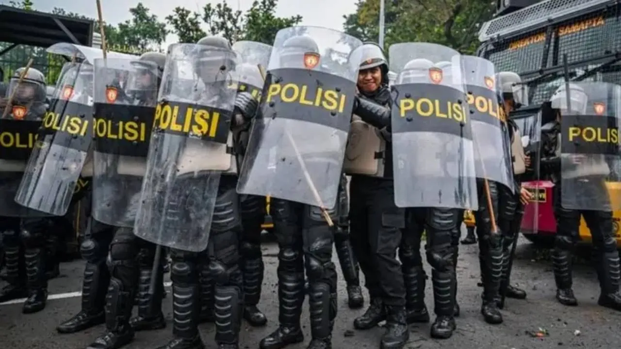 Waspada! Empat Titik Demo Digelar di Jakarta Hari Ini, Pengendara Diminta Cari Jalur Alternatif 1 Waspada! Empat Titik Demo Digelar di Jakarta Hari Ini, Pengendara Diminta Cari Jalur Alternatif