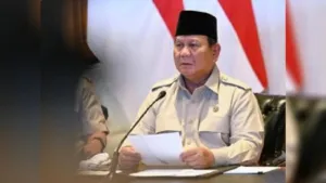 Prabowo Teken UU Polri Baru, Usia Pensiun Jenderal hingga Kewenangan Kompolnas Berubah