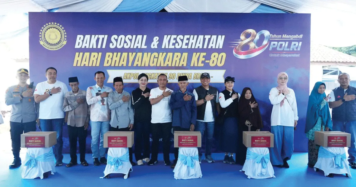 Sambut Hari Bhayangkara ke-80, Wakapolri Salurkan 500 Paket Sembako dan Layanan Kesehatan Gratis di Bogor 1 Sambut Hari Bhayangkara ke-80, Wakapolri Salurkan 500 Paket Sembako dan Layanan Kesehatan Gratis di Bogor