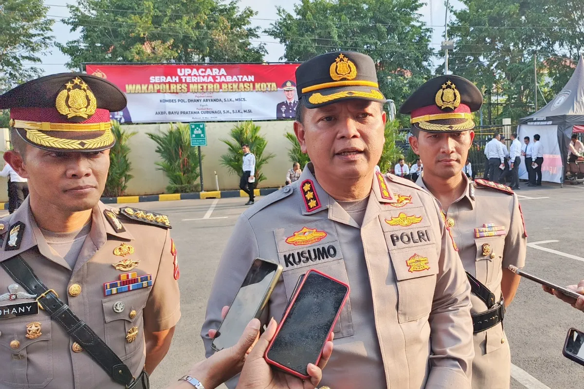 Awalnya Jatuh, Berakhir Tragis! Dua Remaja Tewas Mengenaskan di Selokan Bekasi 1 Awalnya Jatuh, Berakhir Tragis! Dua Remaja Tewas Mengenaskan di Selokan Bekasi