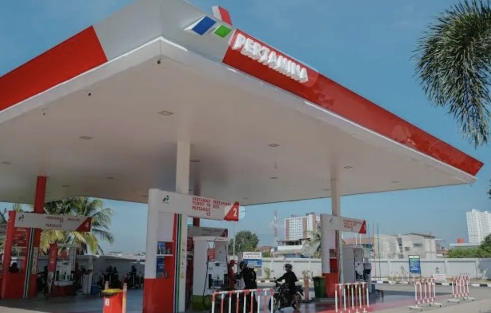 Mulai Hari Ini, Harga Pertamax Naik Jadi Rp16.250 per Liter 1 Mulai Hari Ini, Harga Pertamax Naik Jadi Rp16.250 per Liter