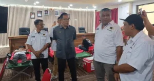 Tinjau Donor Darah Jelang HUT ke-403 Kota Manado, Richard Sualang Apresiasi Aksi Kemanusiaan Pokja PWI 4 Tinjau Donor Darah Jelang HUT ke-403 Kota Manado, Richard Sualang Apresiasi Aksi Kemanusiaan Pokja PWI