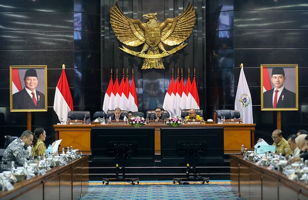 DPRD Setujui Hasil Pembahasan Ranperda P2APBD Tahun Anggaran 2025 1 DPRD Setujui Hasil Pembahasan Ranperda P2APBD Tahun Anggaran 2025
