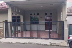 Rumah Dadan Hindayana di Bogor Sepi Usai Dicopot dari Jabatan Kepala BGN 9 Rumah Dadan Hindayana di Bogor Sepi Usai Dicopot dari Jabatan Kepala BGN