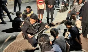 Polisi Temukan Bom Molotov saat Gagalkan Tawuran 18 Remaja di Bekasi 4 Polisi Temukan Bom Molotov saat Gagalkan Tawuran 18 Remaja di Bekasi