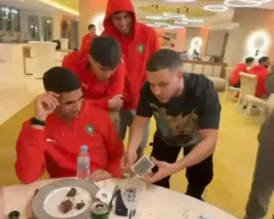 Garang di Lapangan, Ketakutan Saat Ular Muncul: Achraf Hakimi Cs Kocar-Kacir